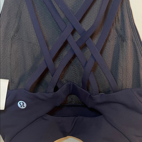 Lululemon Women’s Energy Sports Bra Top - Picture 6 of 8